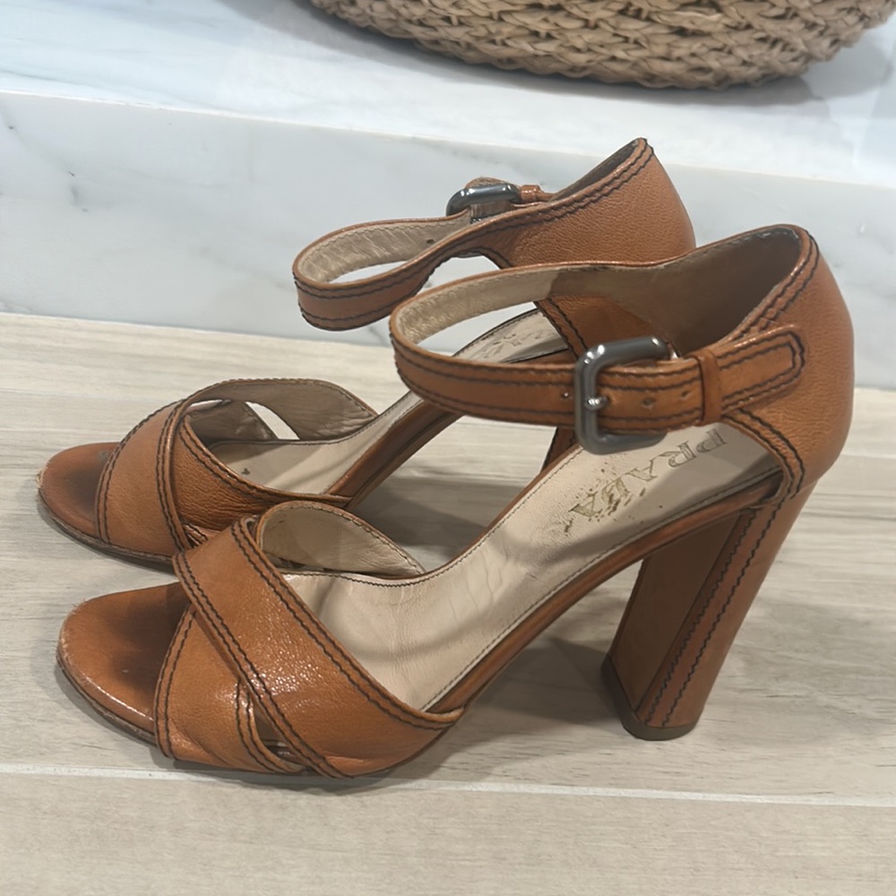 Prada heels - Picture 8 of 13